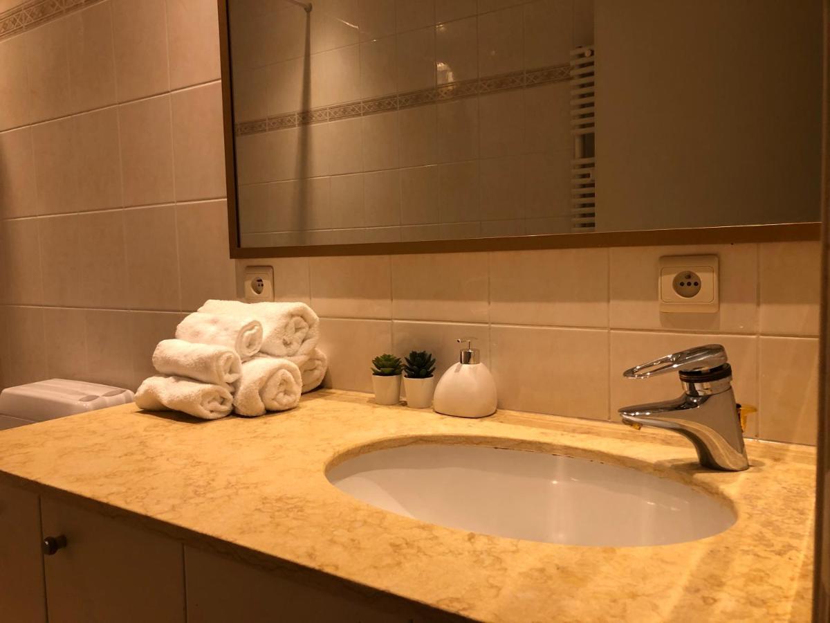 Lovely Two Bedroom Apartment With Free Parking أنتويرب المظهر الخارجي الصورة